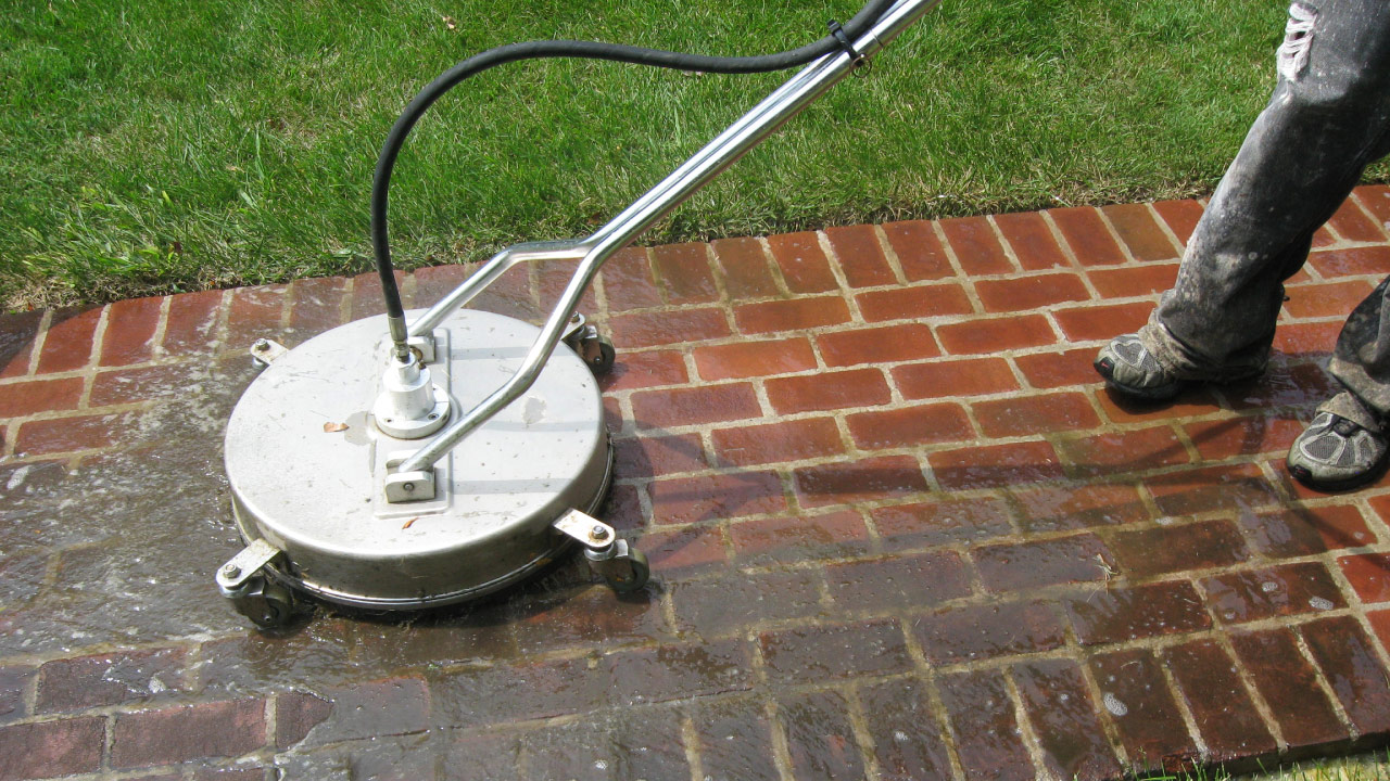 Pressure washing services in Nashville